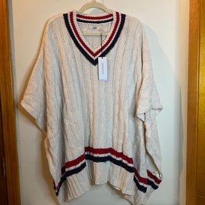 UGG - Sweater Poncho L/M